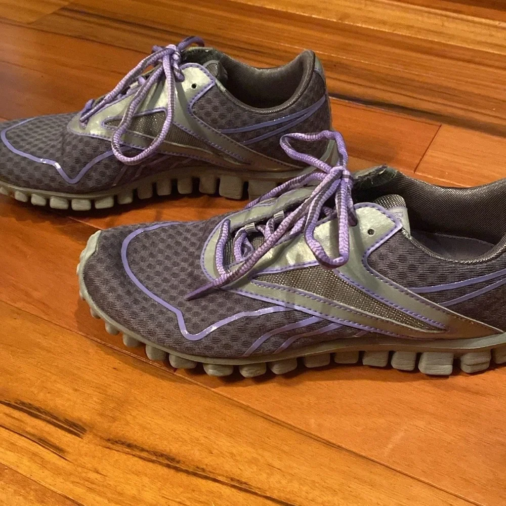 Reebok sneakers purple